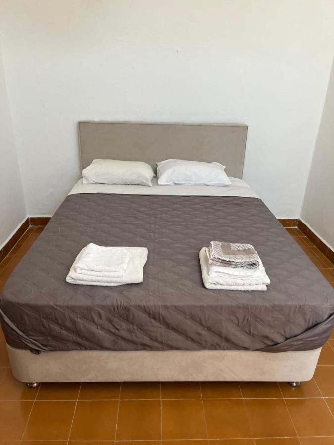 Madoupa Beach Apartments Ornós Eksteriør bilde
