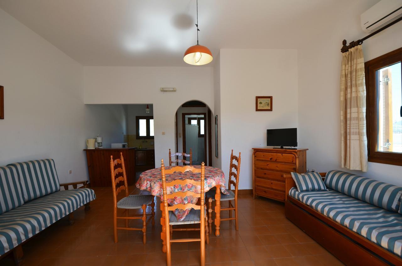 Madoupa Beach Apartments Ornós Eksteriør bilde